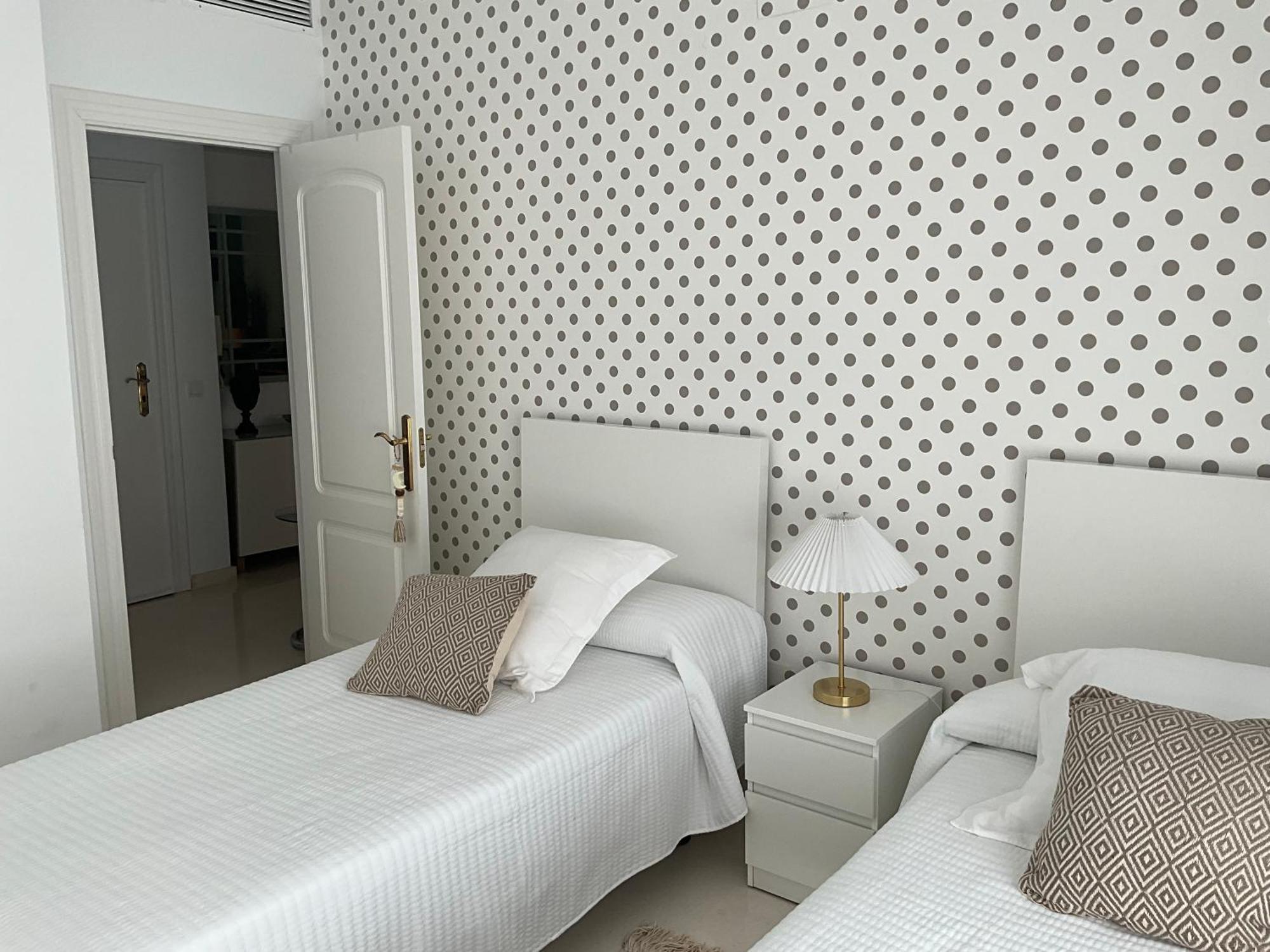 First Line Sea Apartment By Oliva Estepona Bagian luar foto